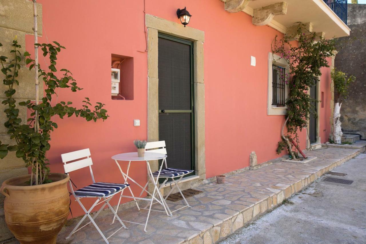 Mara's Traditional Cottage Kato Pavliana Esterno foto