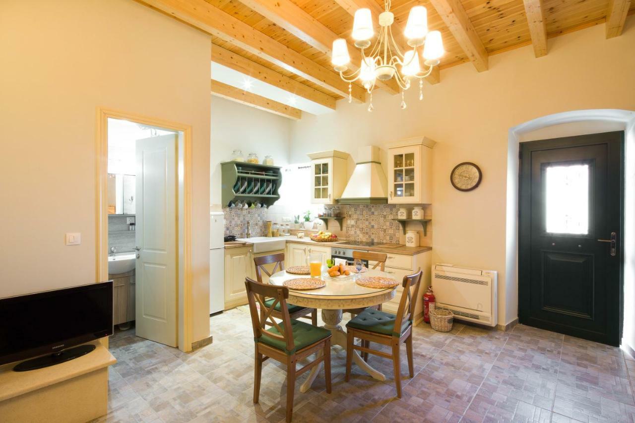 Mara's Traditional Cottage Kato Pavliana Esterno foto